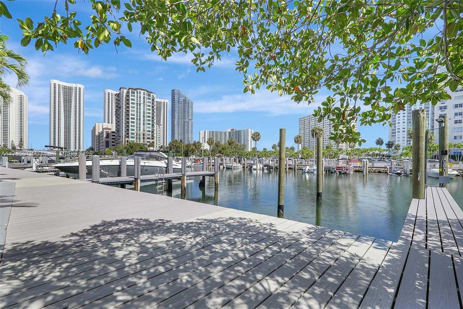Small Image of 454 POINCIANA DR #1621, Sunny Isles Beach Number 16