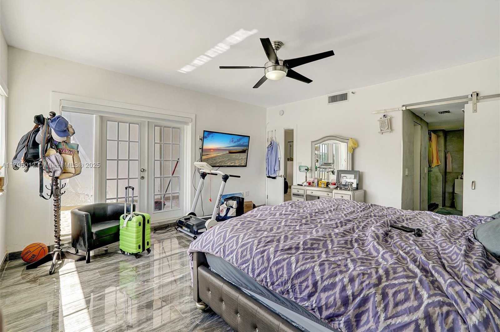 Small Image of 454 POINCIANA DR #1621, Sunny Isles Beach Number 18