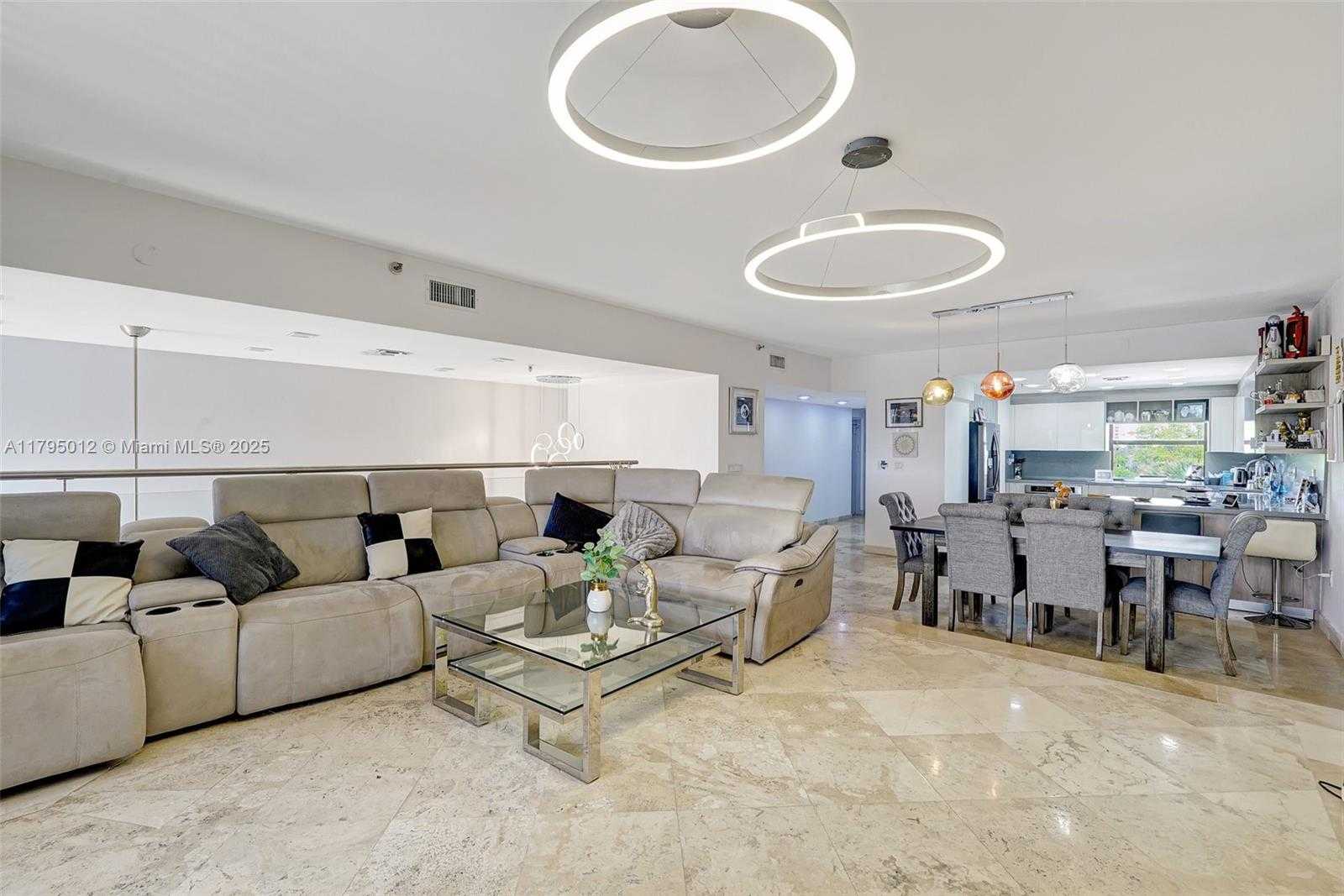 Small Image of 454 POINCIANA DR #1621, Sunny Isles Beach Number 7