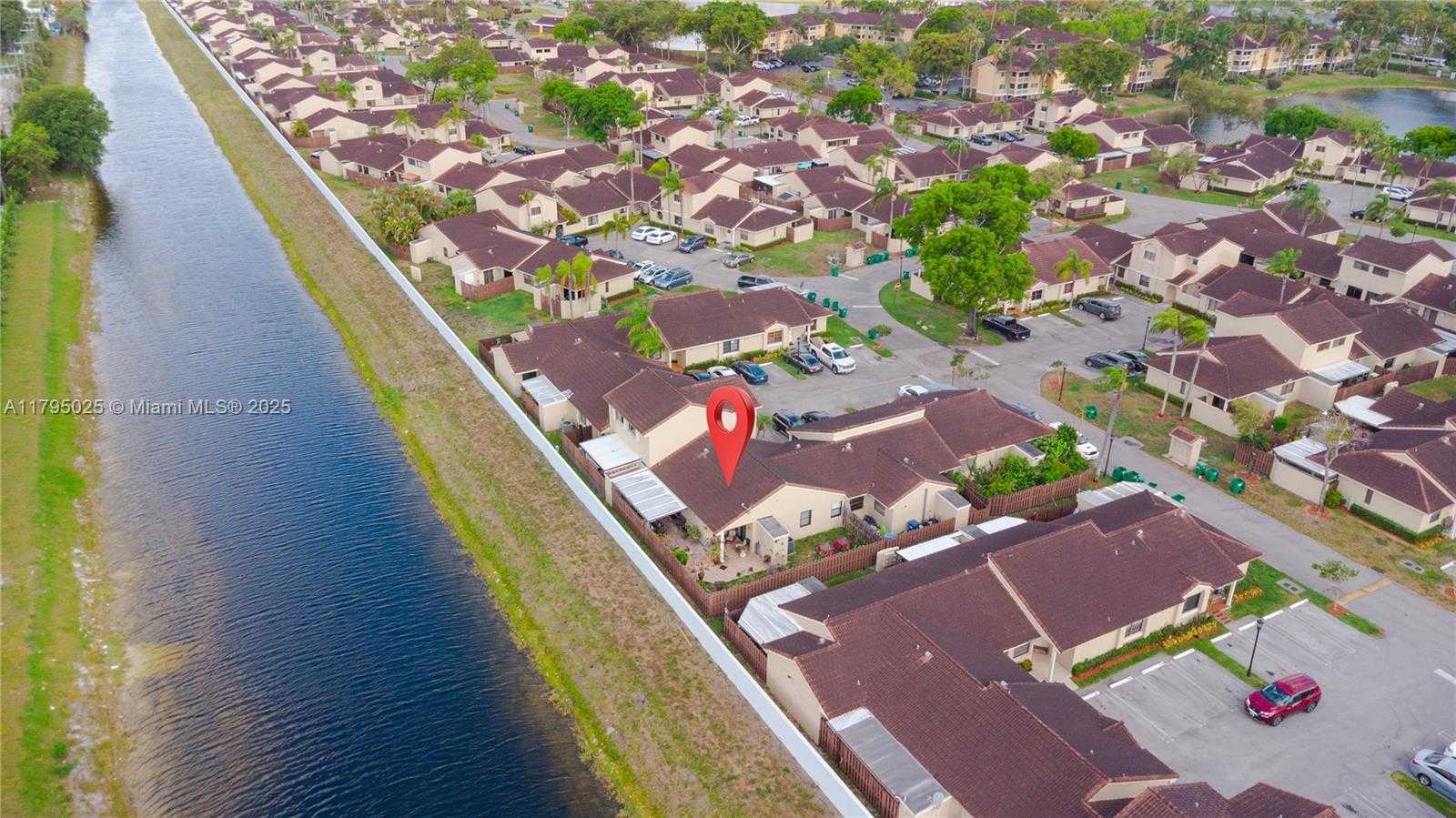 Small Image of 6268 NORTH WEST 170TH TER, Hialeah Number 6