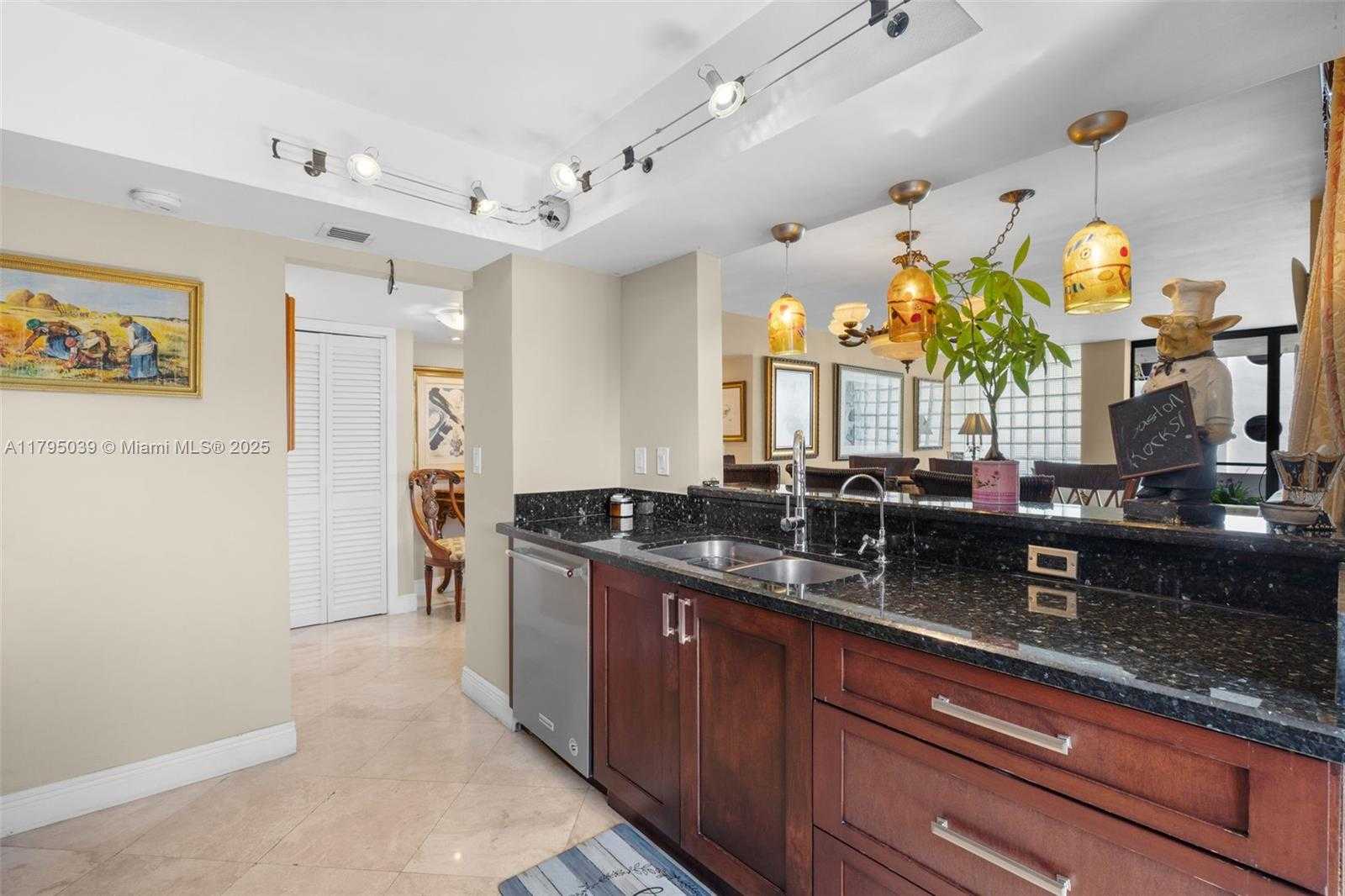Small Image of 21075 NORTH EAST 34TH AVE #306-2, Aventura Number 11