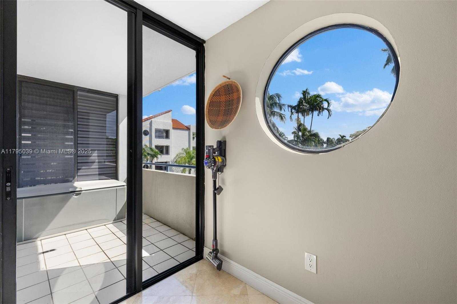 Small Image of 21075 NORTH EAST 34TH AVE #306-2, Aventura Number 12