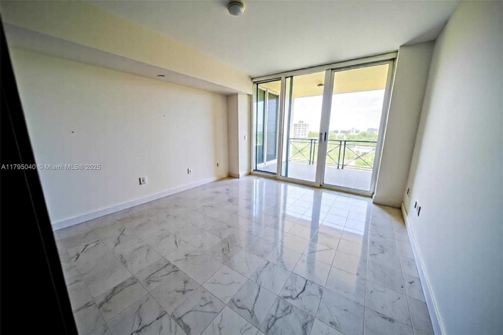 Small Image of 445 GRAND BAY DR #802, Key Biscayne Number 6