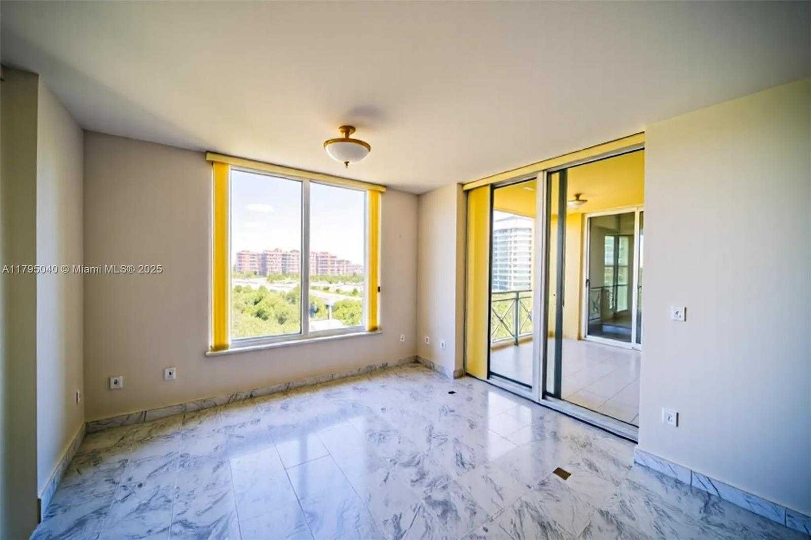 Small Image of 445 GRAND BAY DR #802, Key Biscayne Number 7
