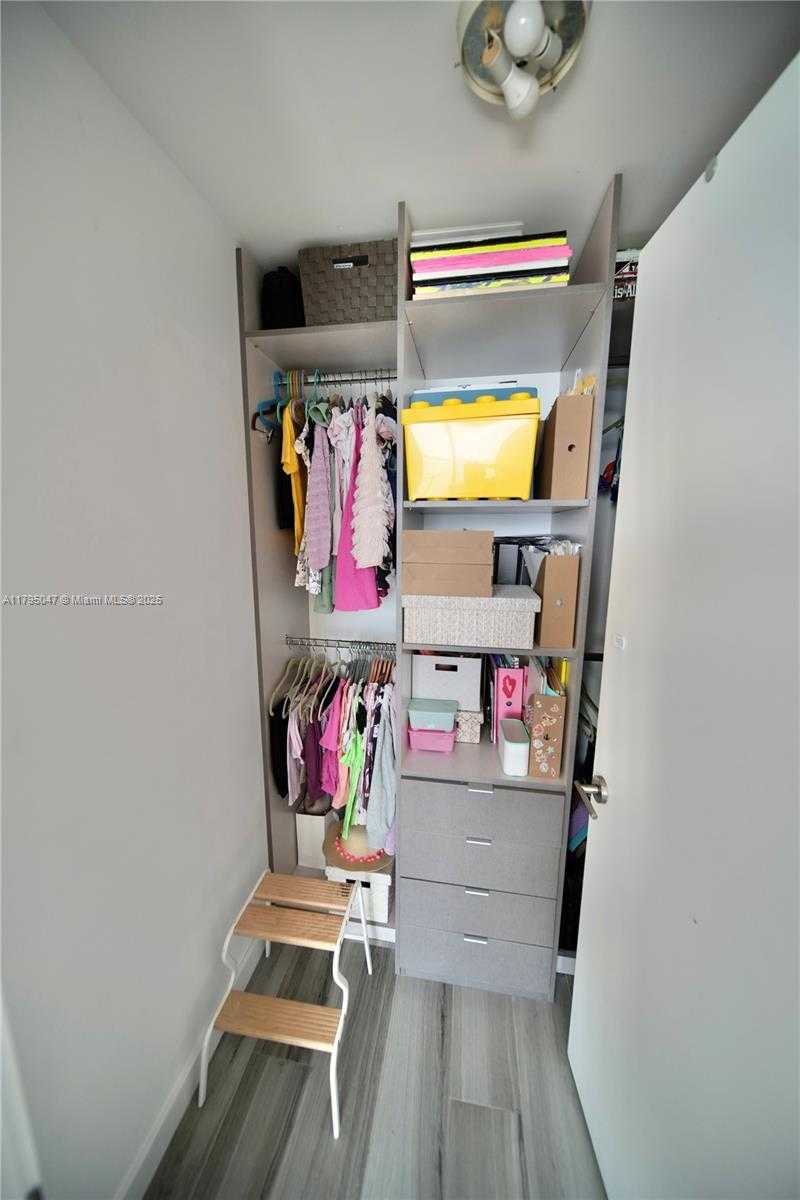 Small Image of 2900 NORTH EAST 7TH AVE #1705, Miami Number 19