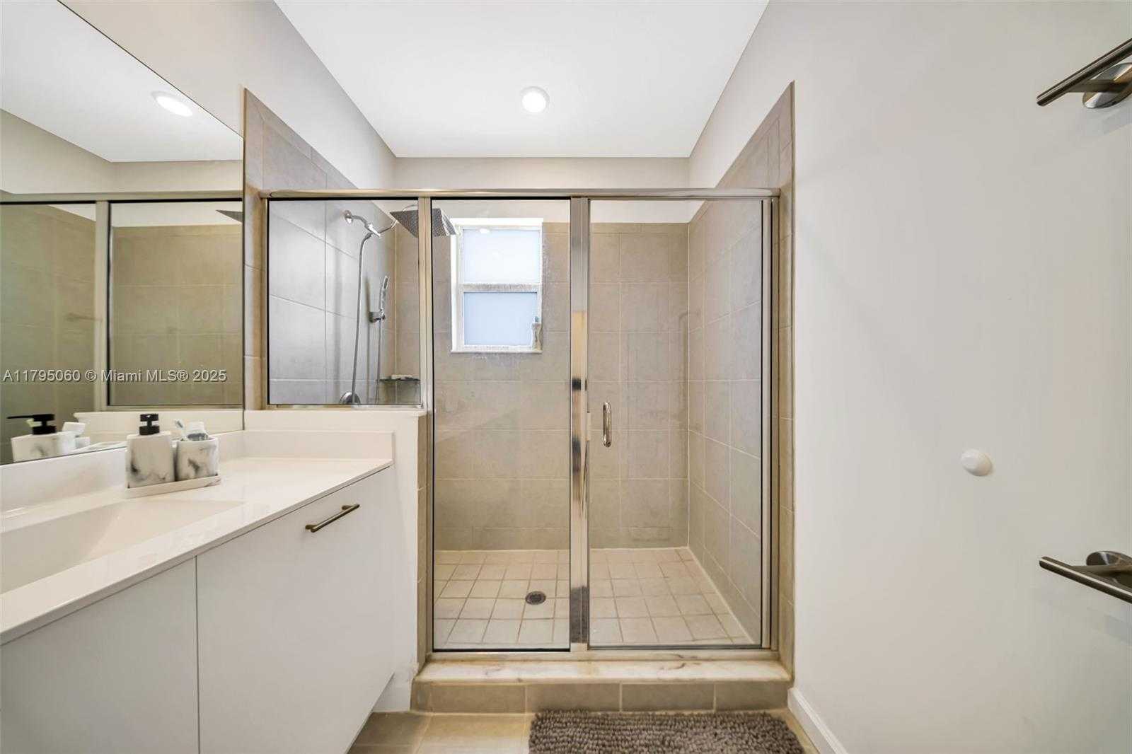 Small Image of 12656 NORTH WEST 22ND PL, Miami Number 17