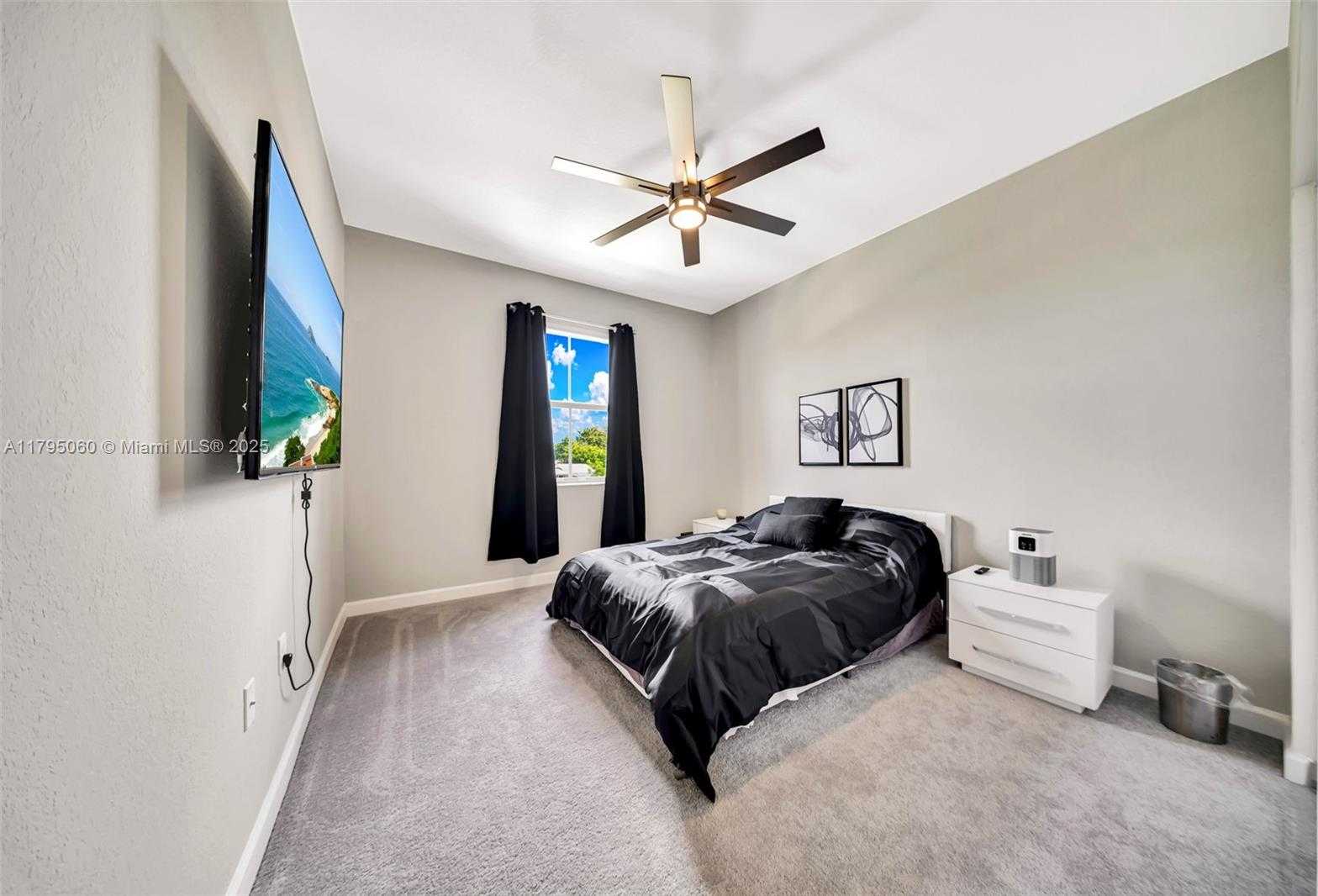 Small Image of 12656 NORTH WEST 22ND PL, Miami Number 27