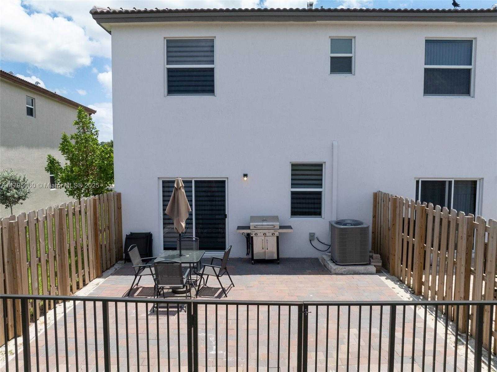 Small Image of 12656 NORTH WEST 22ND PL, Miami Number 31