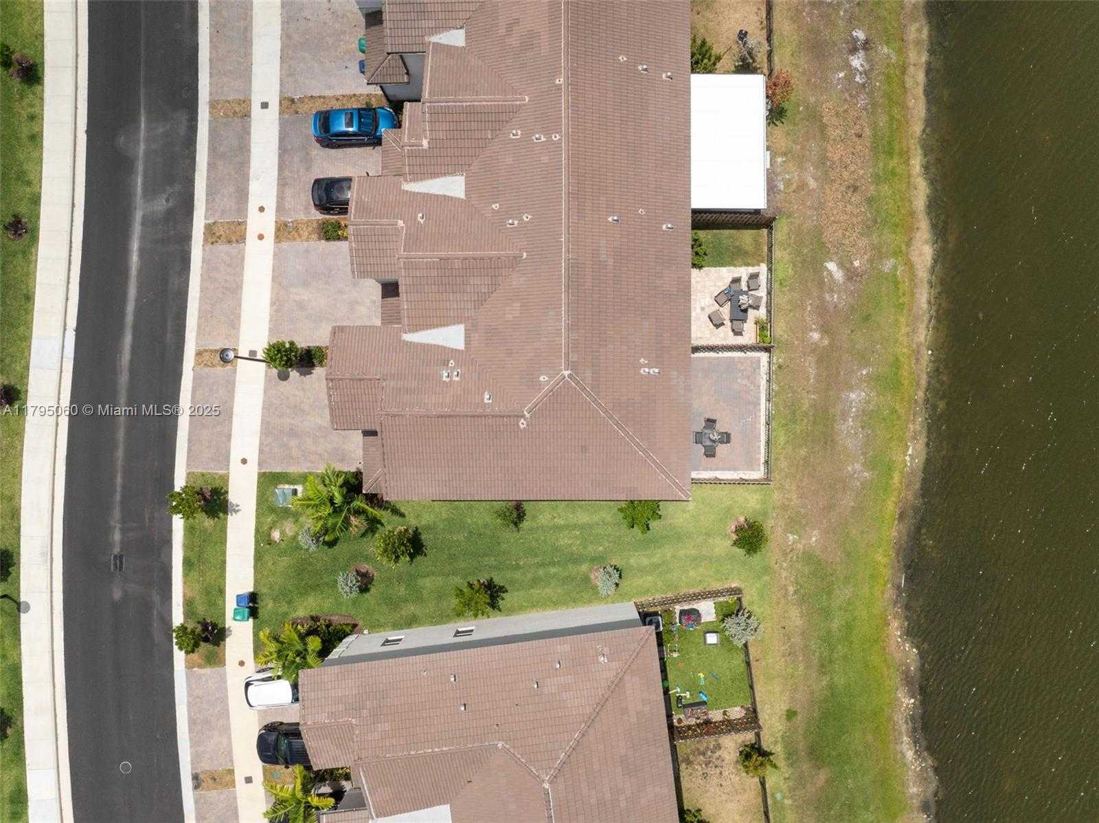 Small Image of 12656 NORTH WEST 22ND PL, Miami Number 37