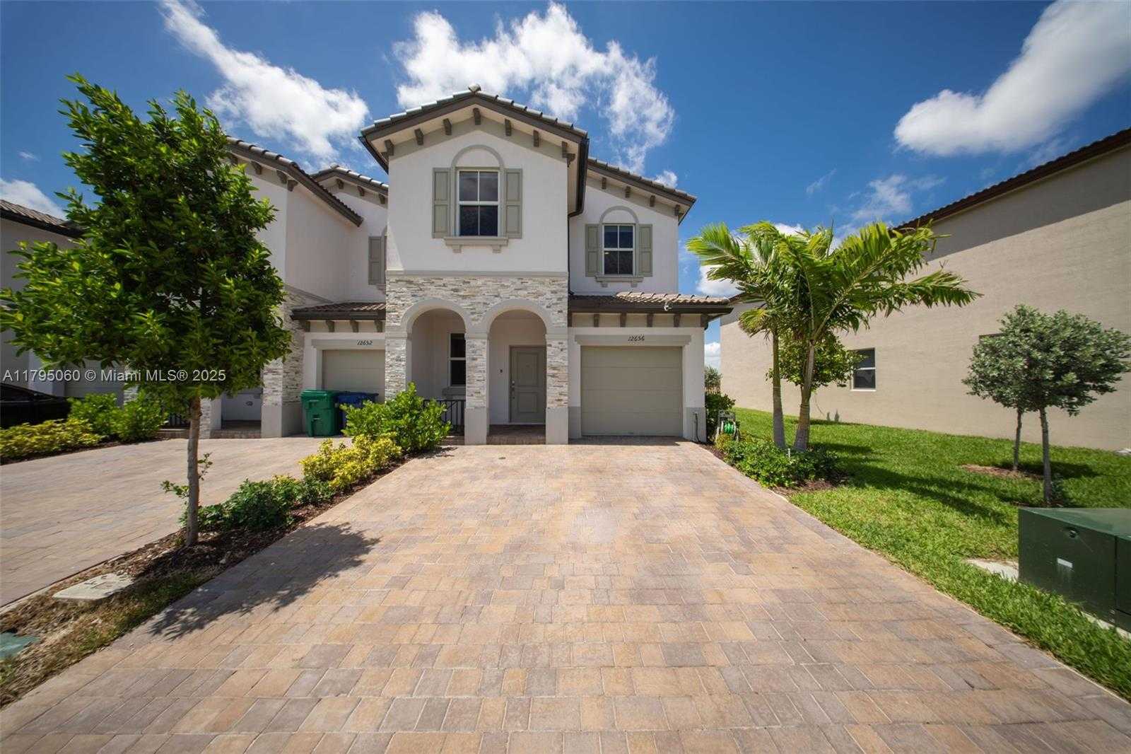 Small Image of 12656 NORTH WEST 22ND PL, Miami Number 38