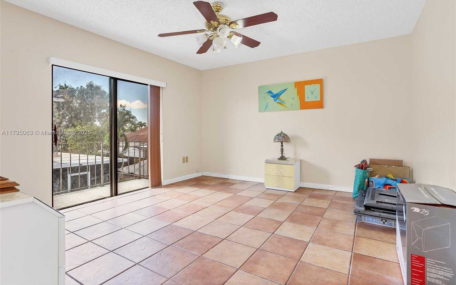 Small Image of 12424 SOUTH WEST 10TH TER, Miami Number 21