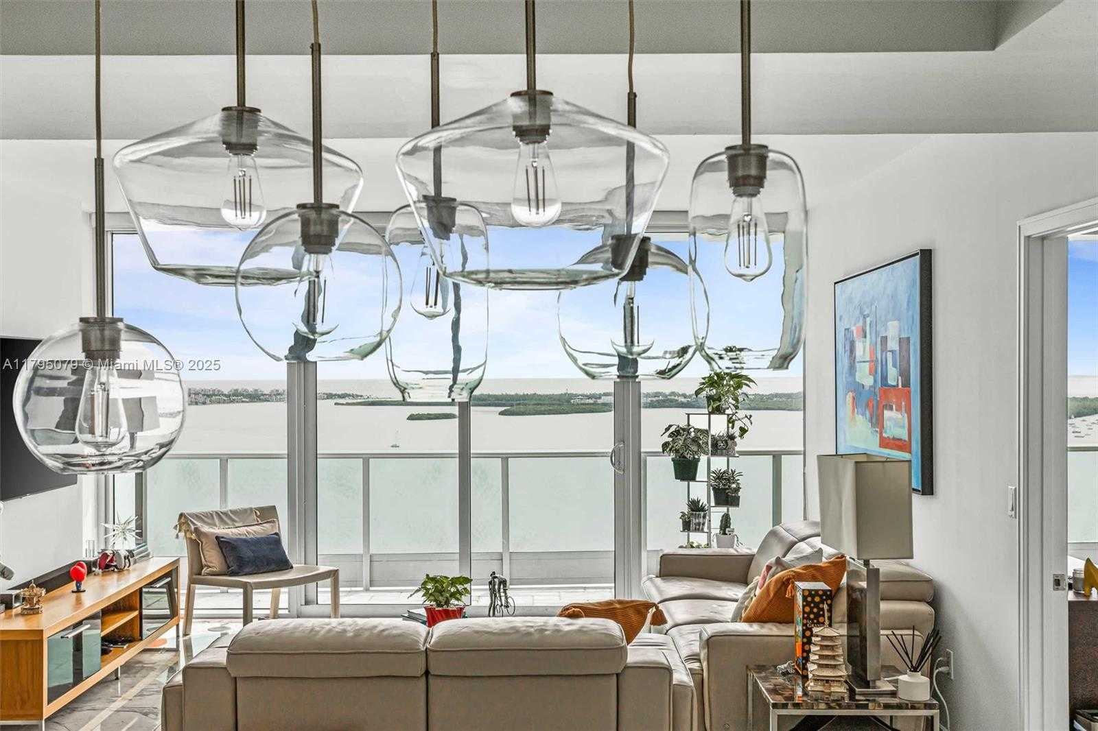 Small Image of 1331 BRICKELL BAY DR #3603, Miami Number 7