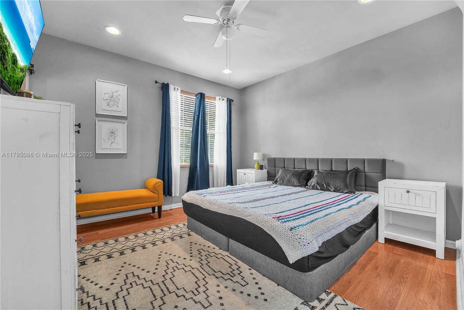 Small Image of 2307 WASHINGTON ST #5, Hollywood Number 16