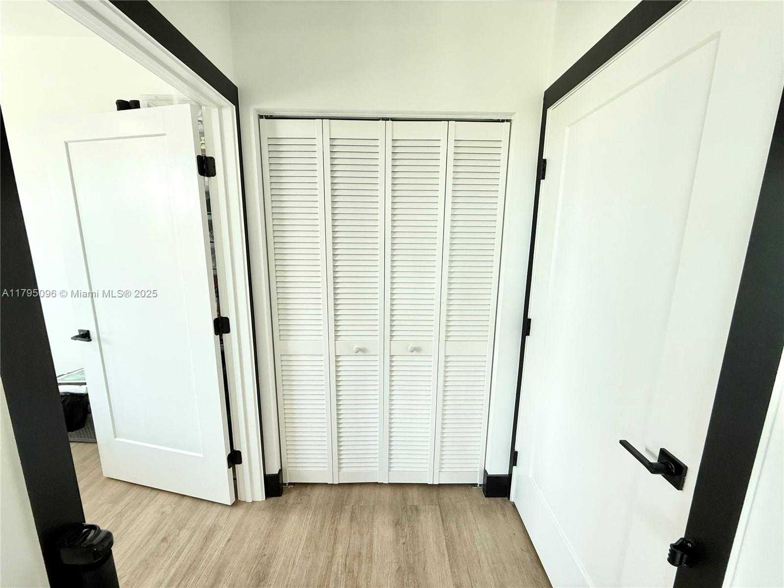 Small Image of 4100 SOUTH WEST 64TH AVE #203, Davie Number 21