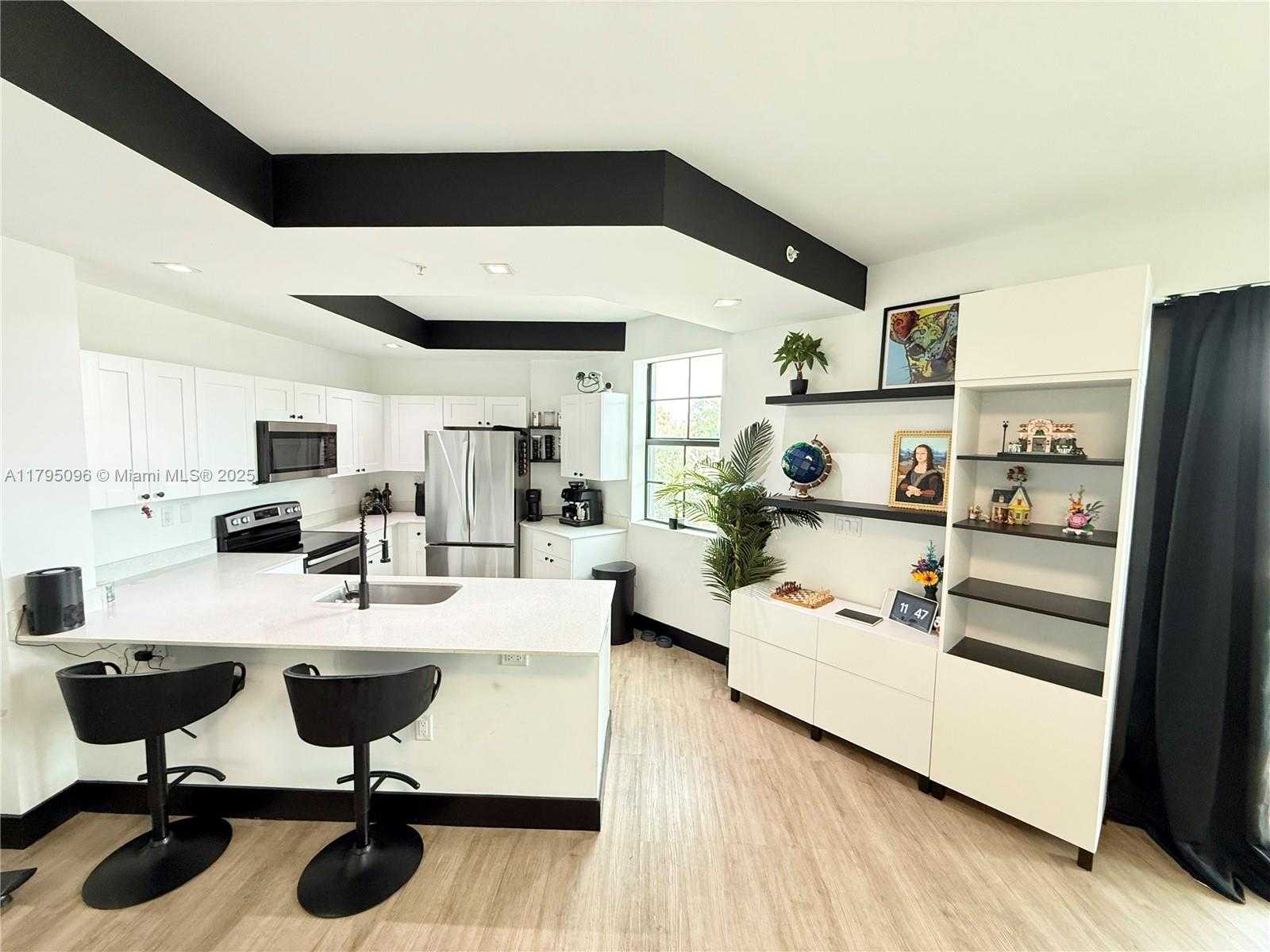 Small Image of 4100 SOUTH WEST 64TH AVE #203, Davie Number 3