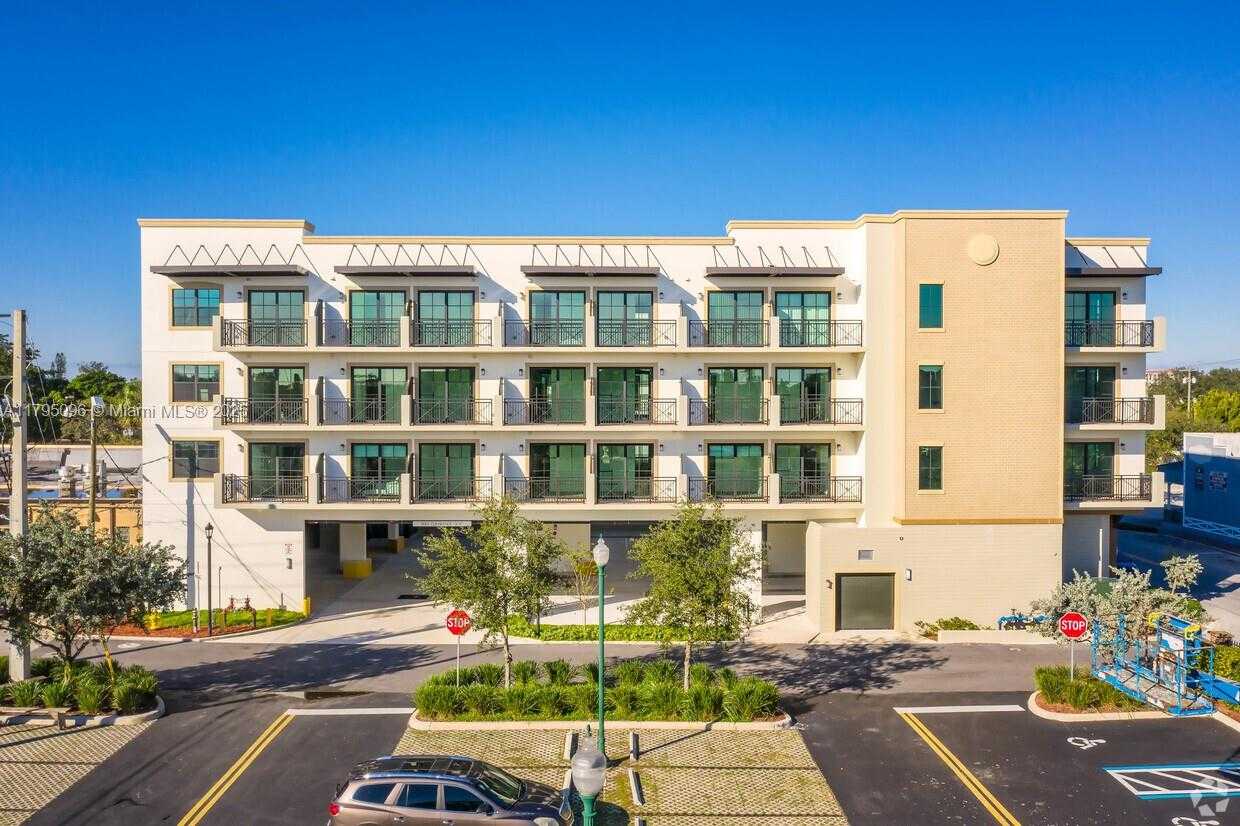 Small Image of 4100 SOUTH WEST 64TH AVE #203, Davie Number 36