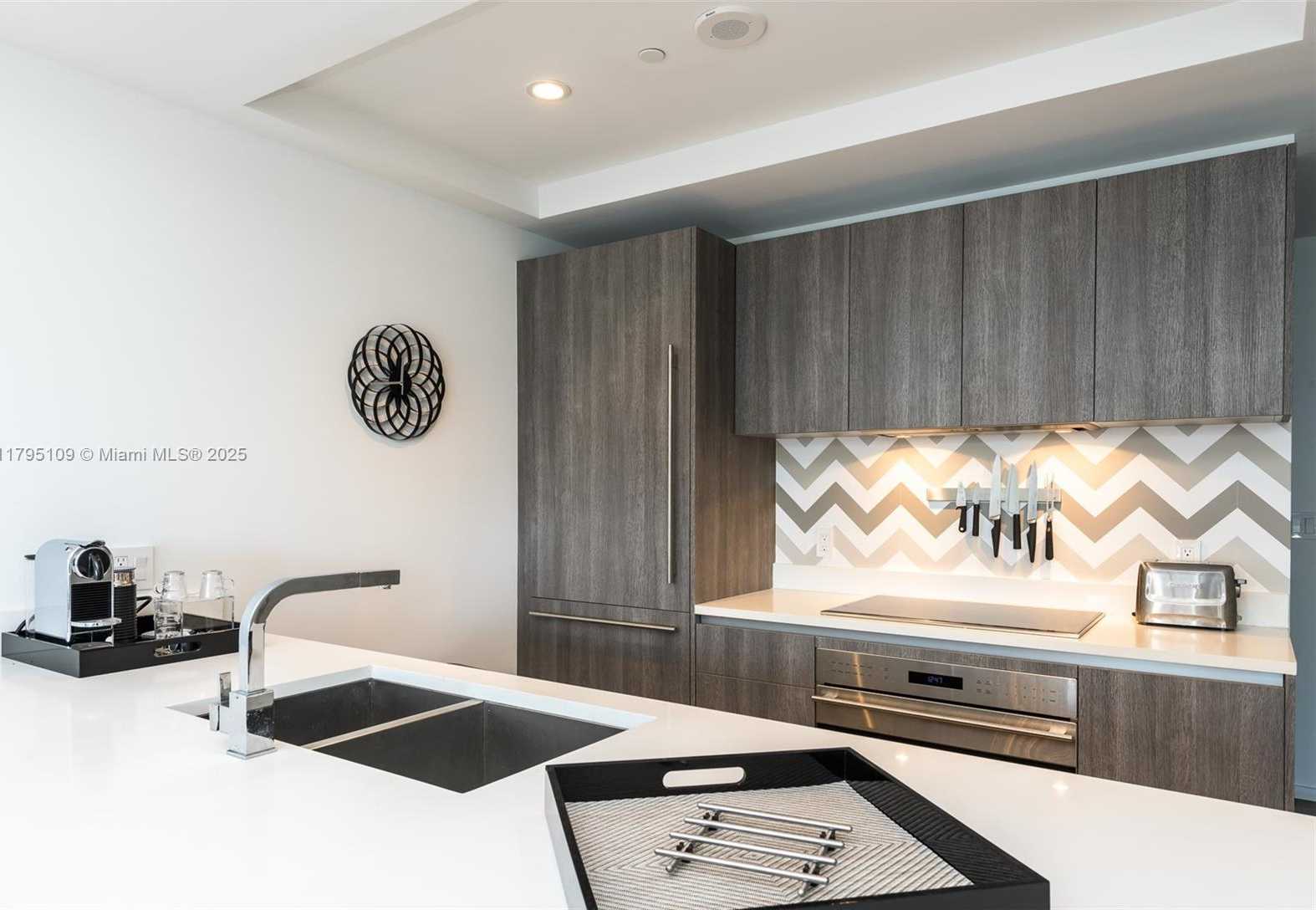 Small Image of 801 SOUTH MIAMI AVE #4302, Miami Number 17