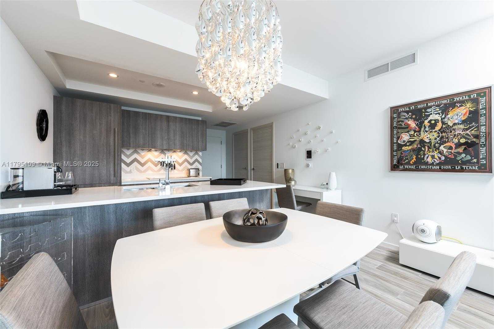 Small Image of 801 SOUTH MIAMI AVE #4302, Miami Number 8