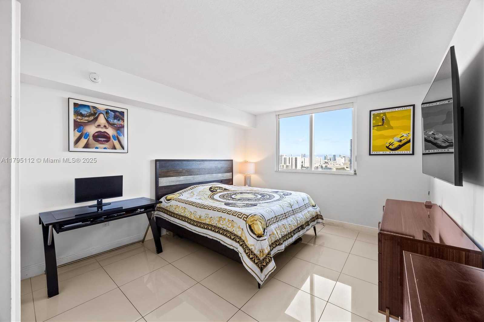 Small Image of 1861 NORTH WEST S RIVER DR #1507, Miami Number 22