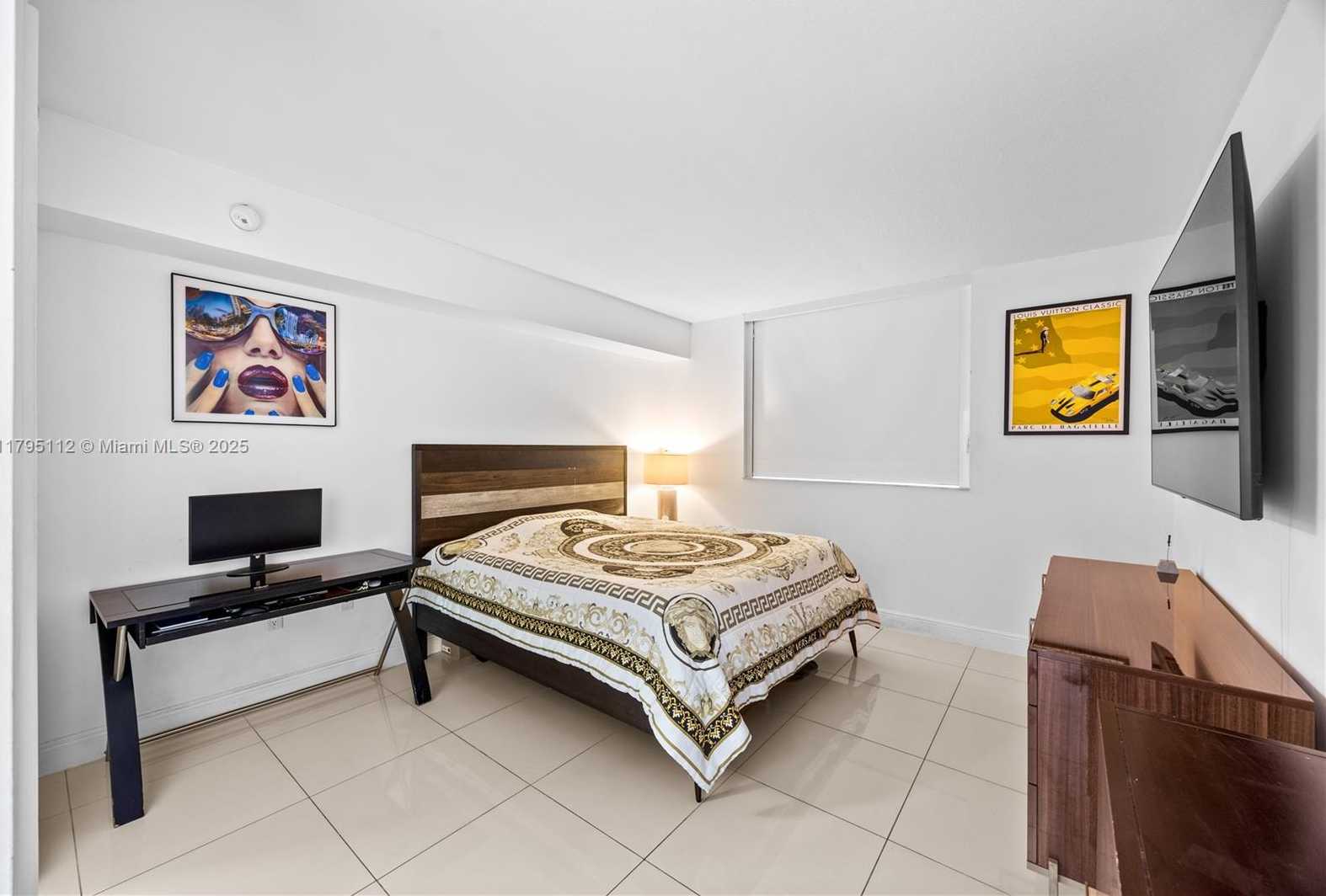 Small Image of 1861 NORTH WEST S RIVER DR #1507, Miami Number 23
