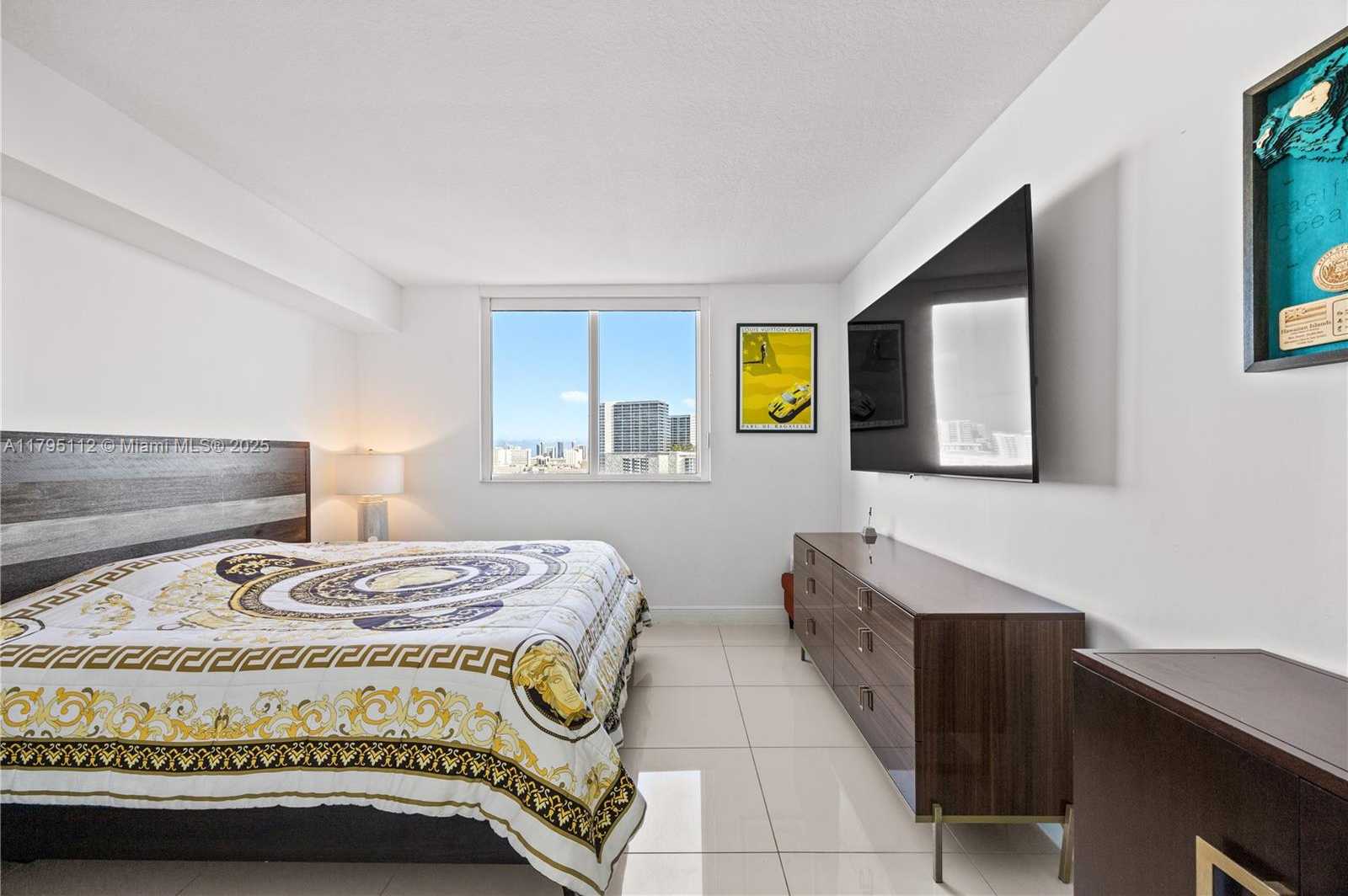 Small Image of 1861 NORTH WEST S RIVER DR #1507, Miami Number 24