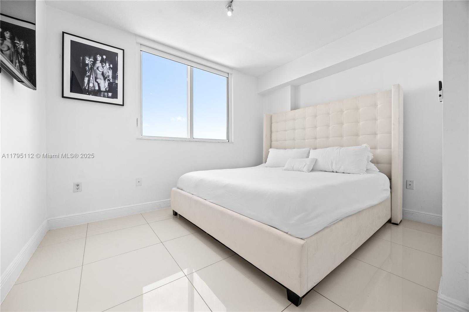 Small Image of 1861 NORTH WEST S RIVER DR #1507, Miami Number 30