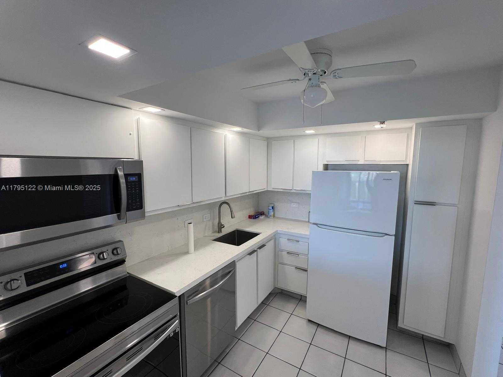 Small Image of 20515 EAST COUNTRY CLUB DR #649, Aventura Number 12