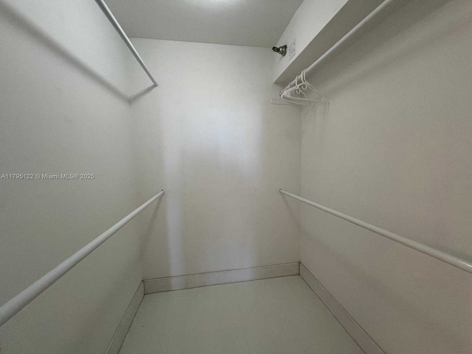 Small Image of 20515 EAST COUNTRY CLUB DR #649, Aventura Number 19