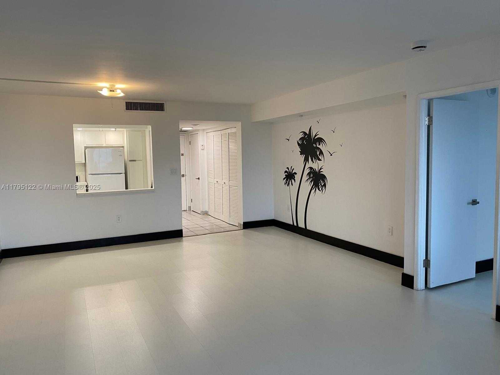 Small Image of 20515 EAST COUNTRY CLUB DR #649, Aventura Number 3