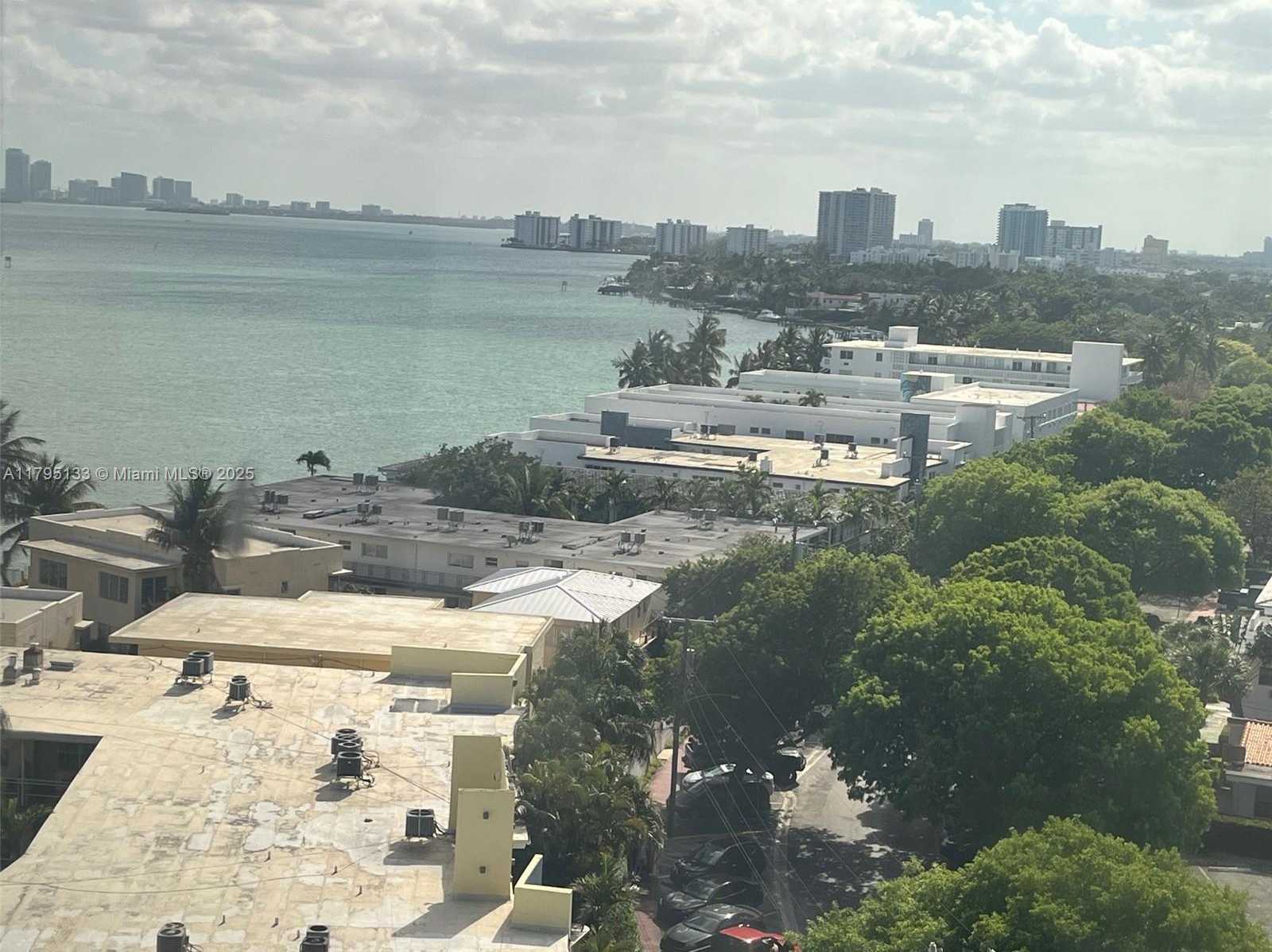Small Image of 900 BAY DR #913, Miami Beach Number 2