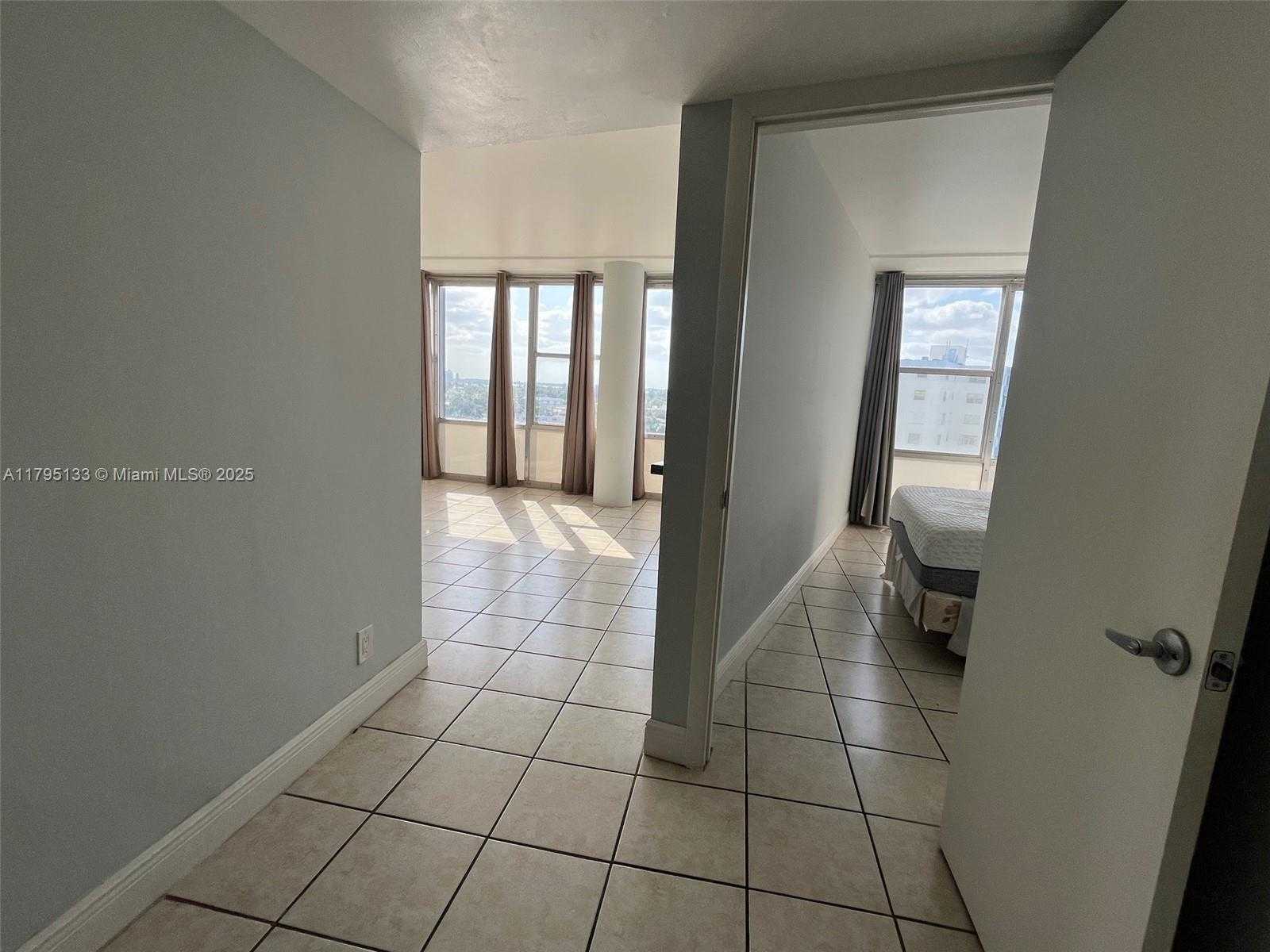 Small Image of 900 BAY DR #913, Miami Beach Number 4