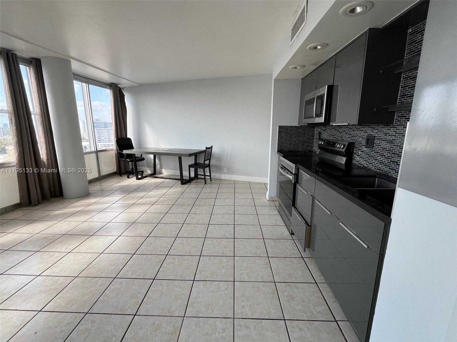 Small Image of 900 BAY DR #913, Miami Beach Number 8