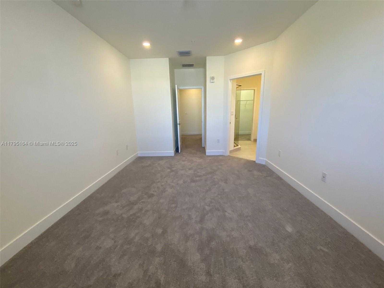 Small Image of 10250 NORTH WEST 66TH ST #103, Doral Number 11