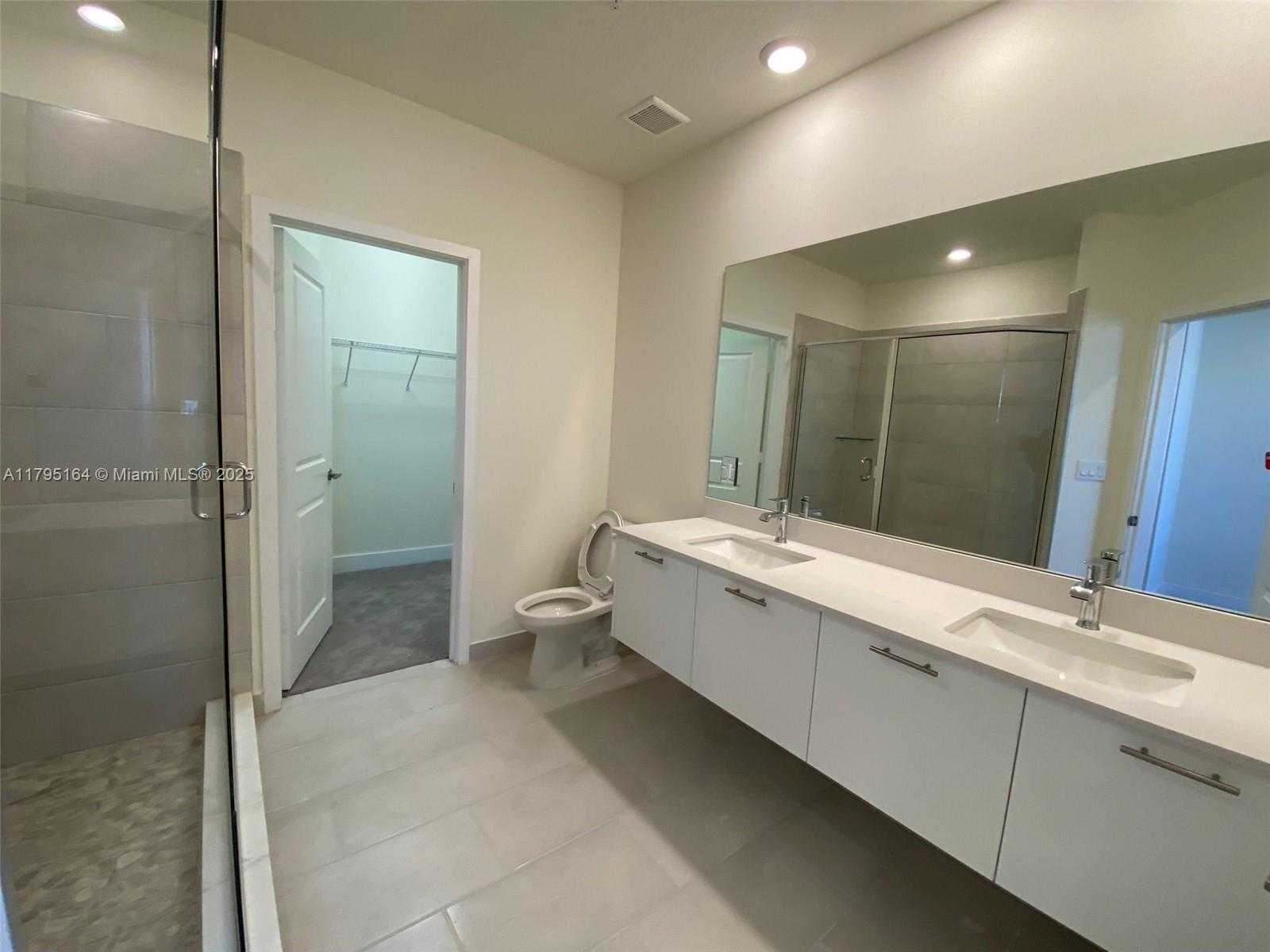 Small Image of 10250 NORTH WEST 66TH ST #103, Doral Number 13