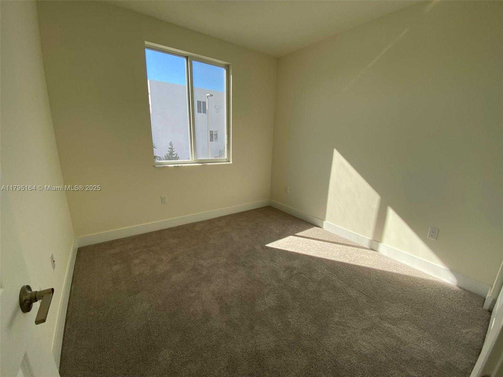Small Image of 10250 NORTH WEST 66TH ST #103, Doral Number 18