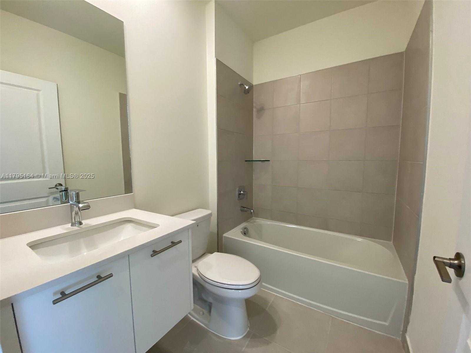 Small Image of 10250 NORTH WEST 66TH ST #103, Doral Number 21