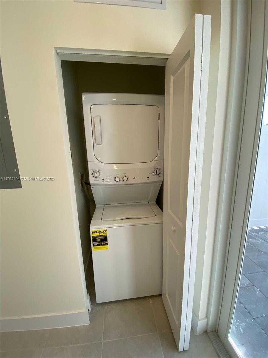 Small Image of 10250 NORTH WEST 66TH ST #103, Doral Number 22