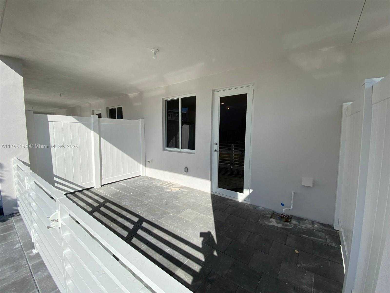 Small Image of 10250 NORTH WEST 66TH ST #103, Doral Number 28
