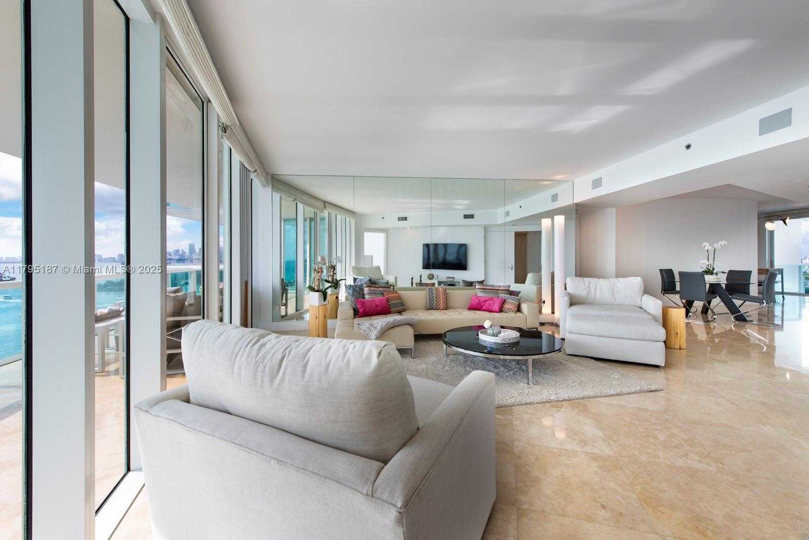 Small Image of 1000 SOUTH POINTE DR #1903, Miami Beach Number 12