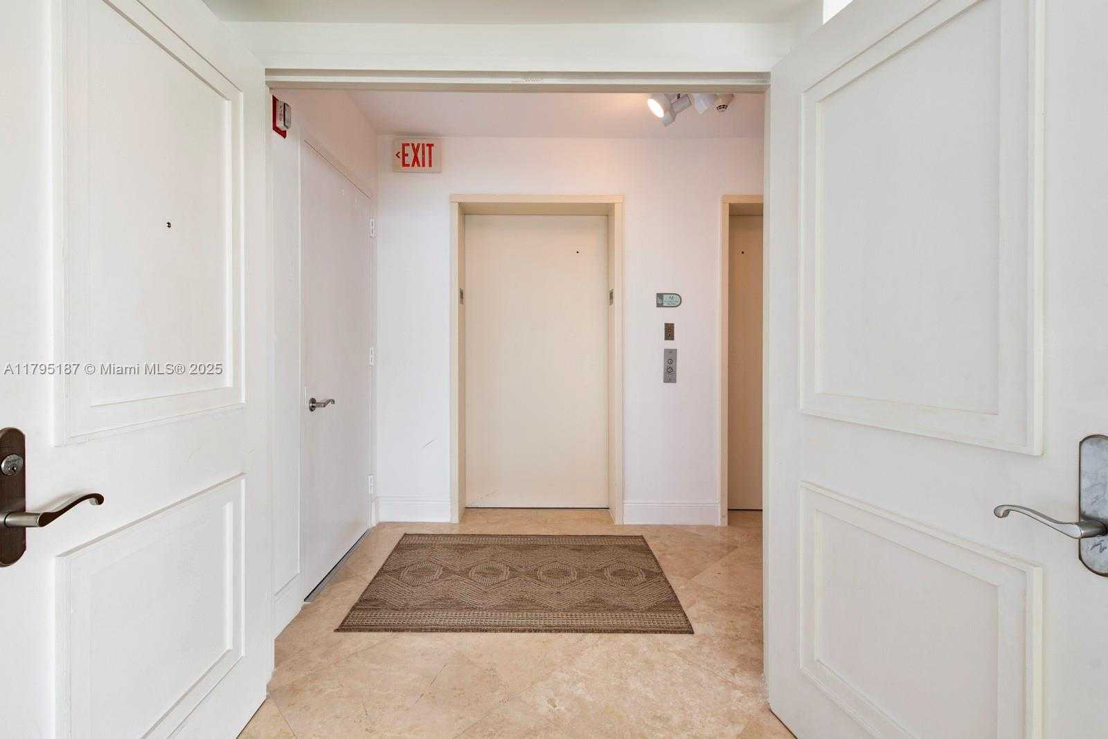 Small Image of 1000 SOUTH POINTE DR #1903, Miami Beach Number 20