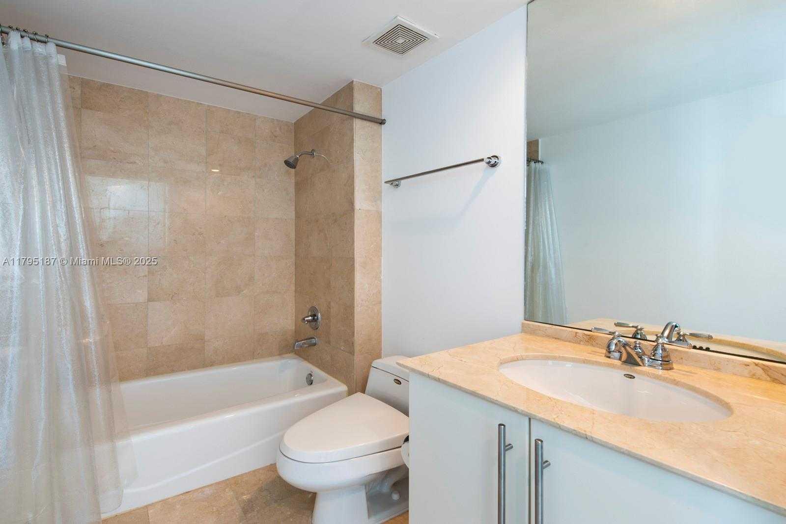 Small Image of 1000 SOUTH POINTE DR #1903, Miami Beach Number 25