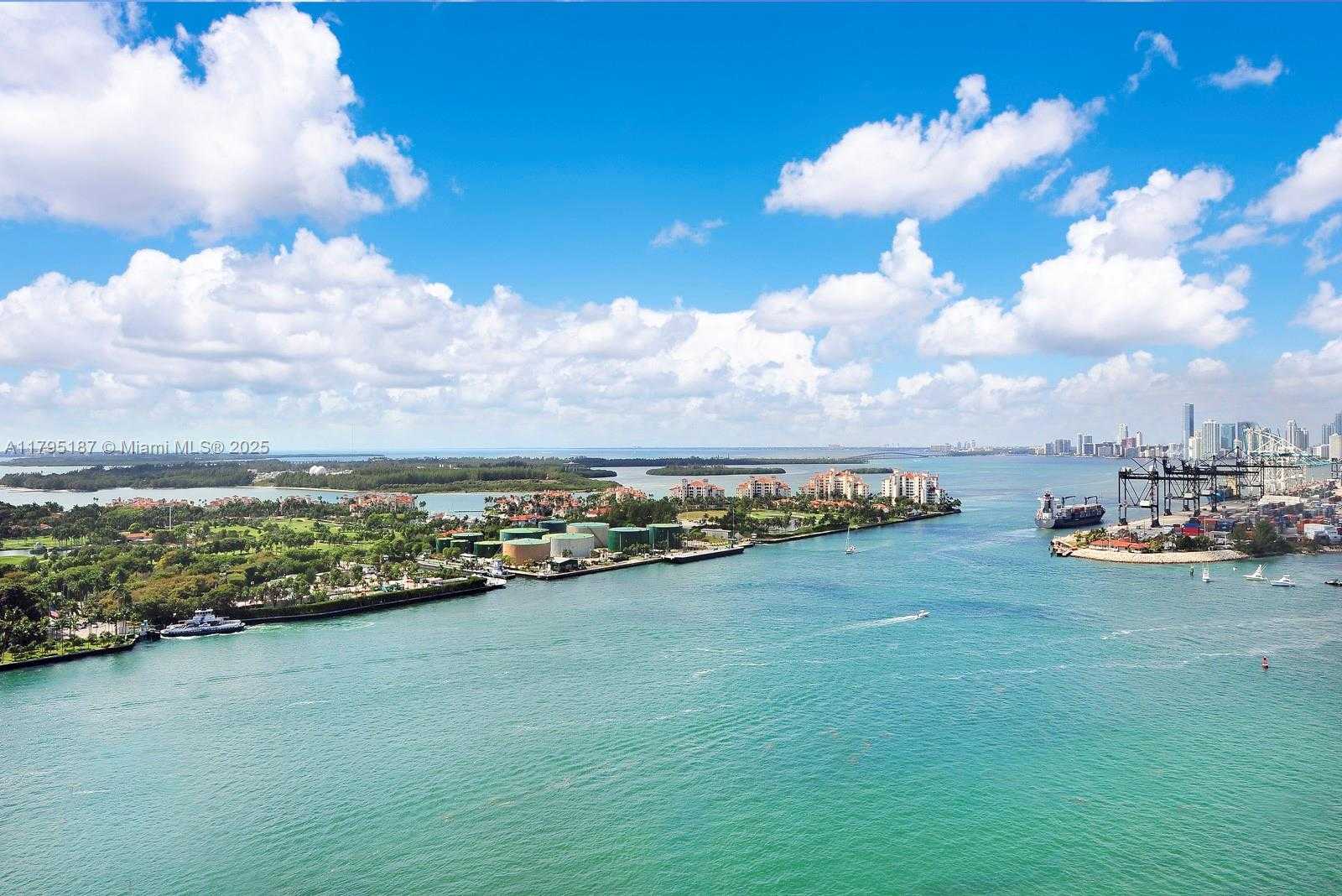 Small Image of 1000 SOUTH POINTE DR #1903, Miami Beach Number 27