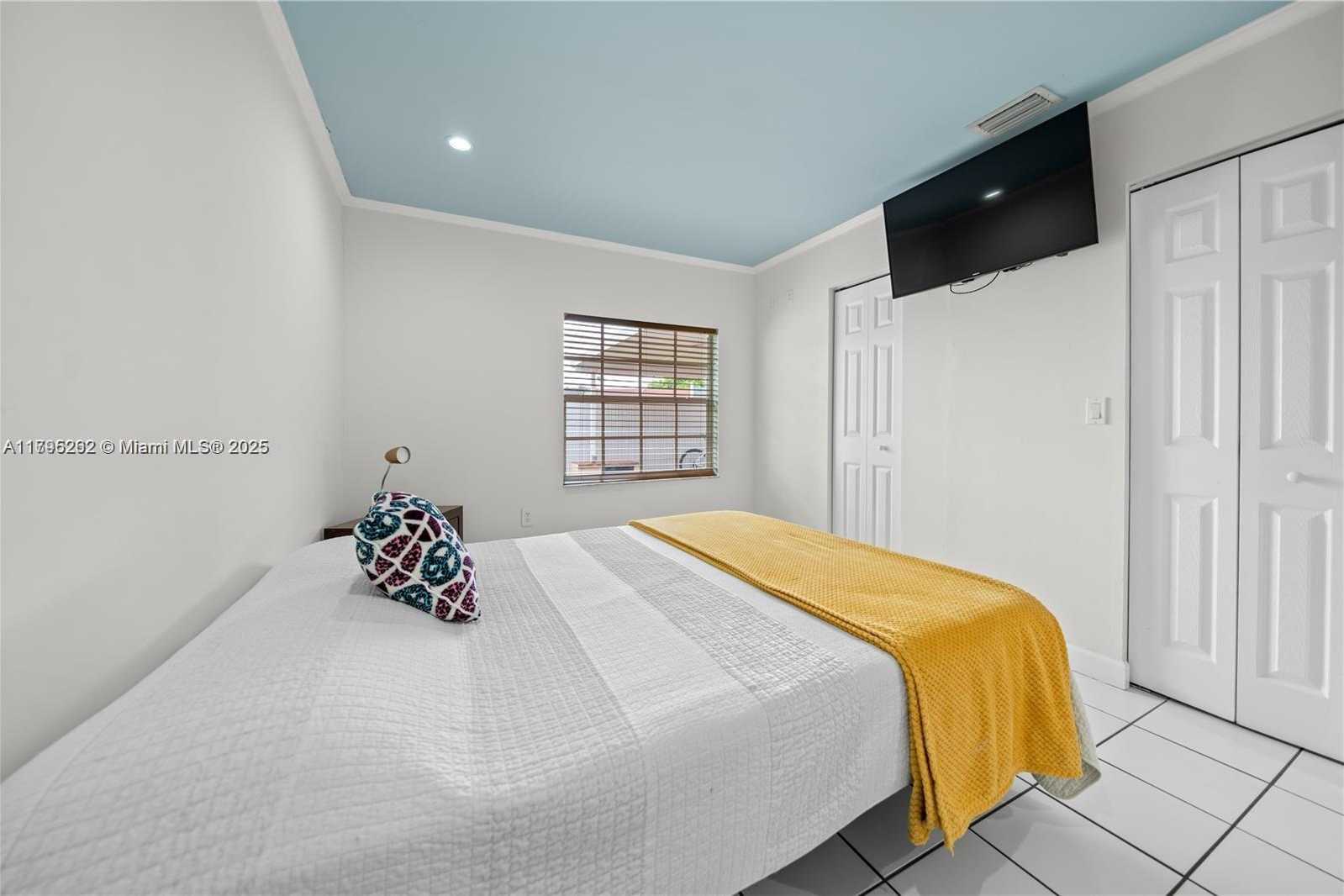 Small Image of 14054 SOUTH WEST 53RD TER, Miami Number 10