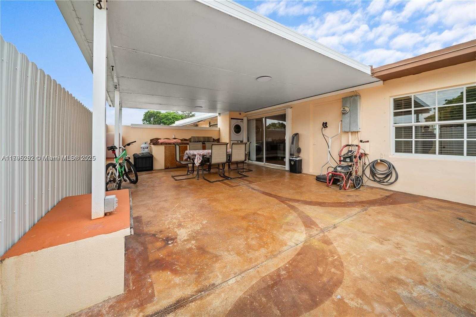 Small Image of 14054 SOUTH WEST 53RD TER, Miami Number 13