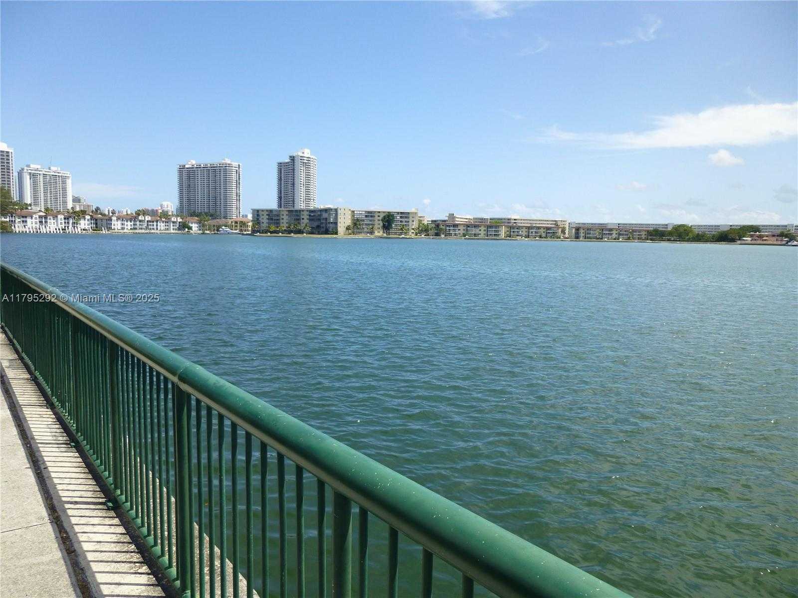 Small Image of 2801 NORTH EAST 183RD ST #1507W, Aventura Number 23