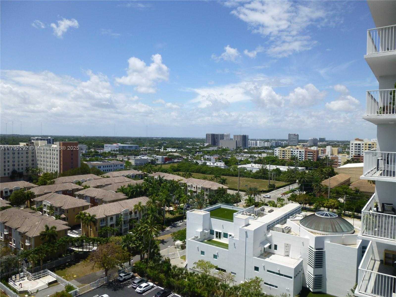 Small Image of 2801 NORTH EAST 183RD ST #1507W, Aventura Number 4