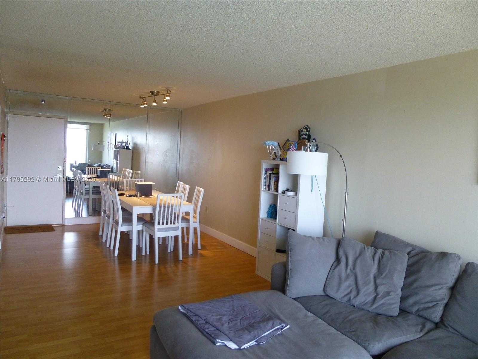 Small Image of 2801 NORTH EAST 183RD ST #1507W, Aventura Number 6