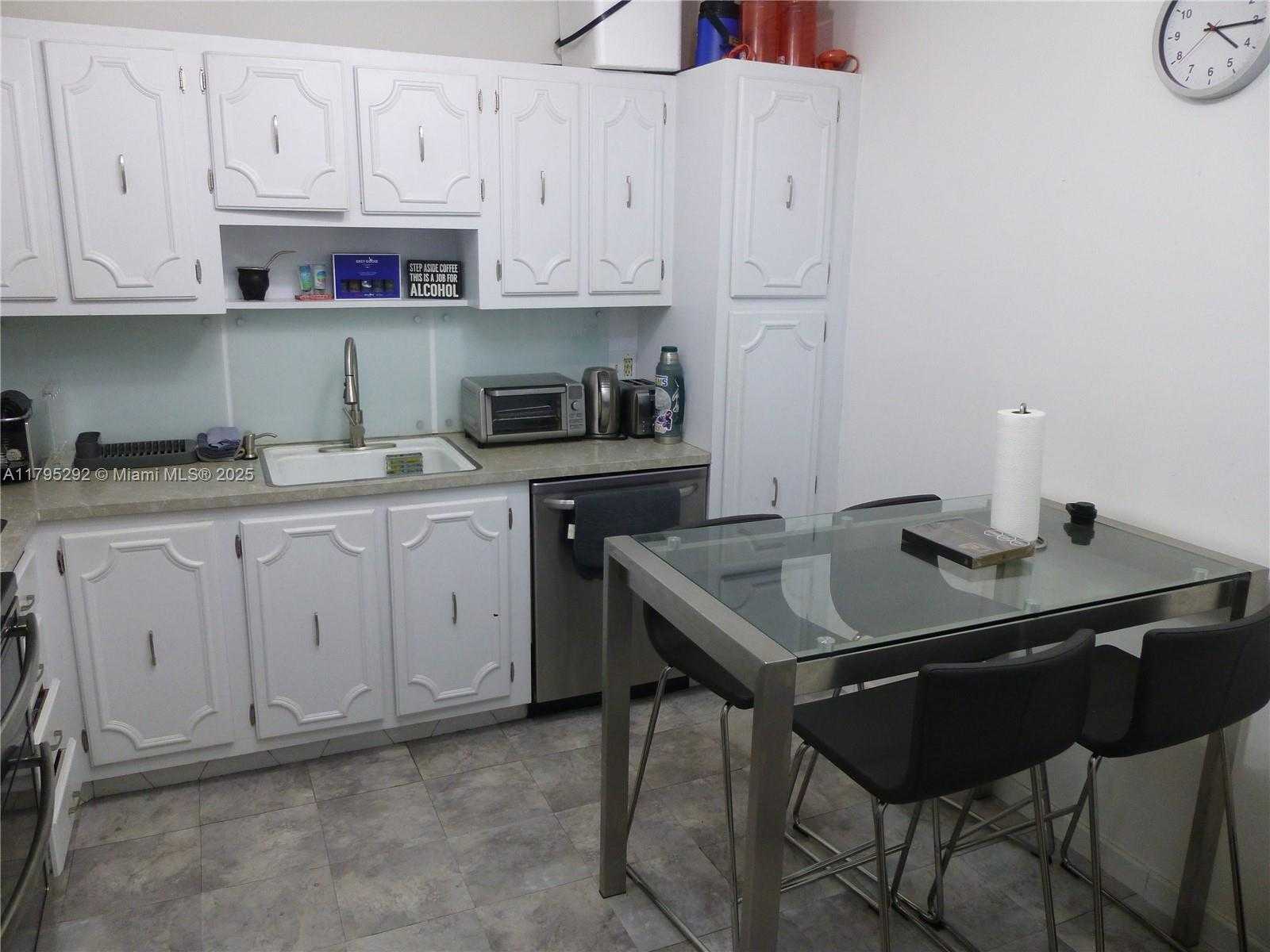 Small Image of 2801 NORTH EAST 183RD ST #1507W, Aventura Number 9