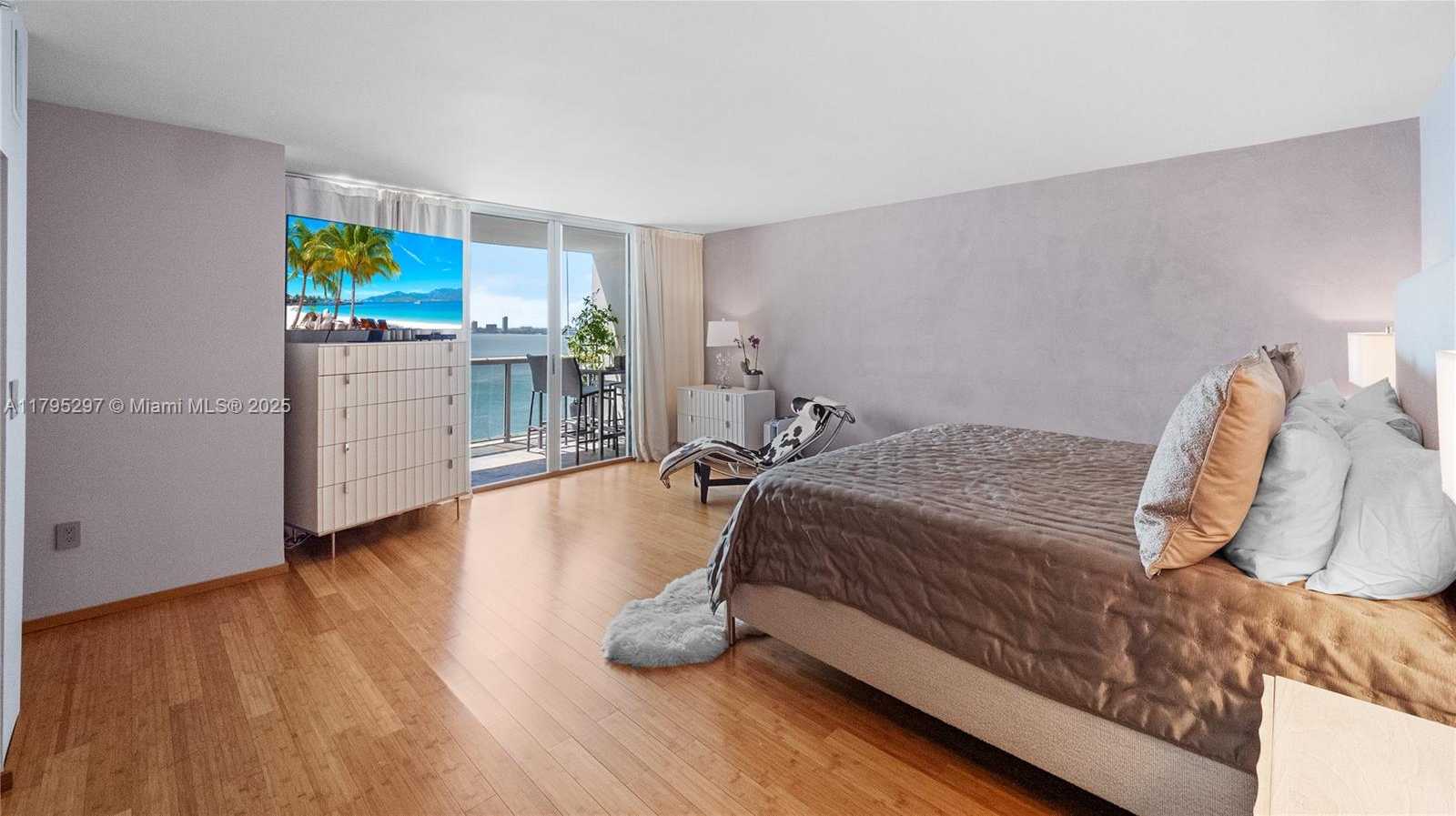 Small Image of 1900 SUNSET HARBOUR DR #2008, Miami Beach Number 11