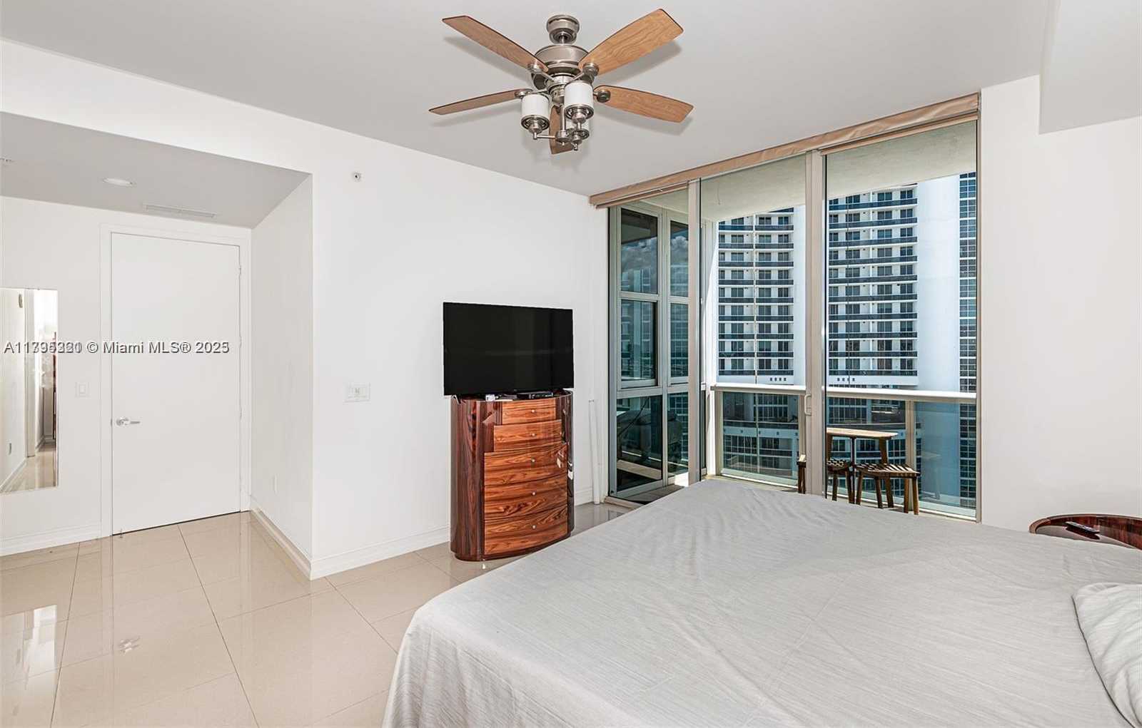 Small Image of 18201 COLLINS AVE #3405, Sunny Isles Beach Number 15
